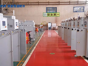 某新能源汽車動力電池企業出口用36臺水冷機組發貨視頻 某新能源汽車動力電池企業出口用36臺水冷機組發貨視頻